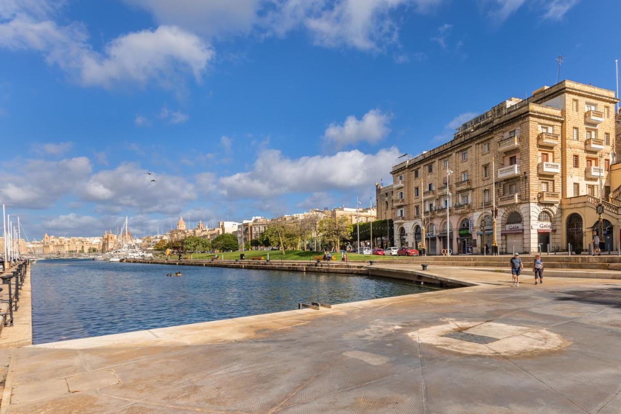 Bormla - Comfortable Two Bedroom Apartment Cospicua Bagian luar foto