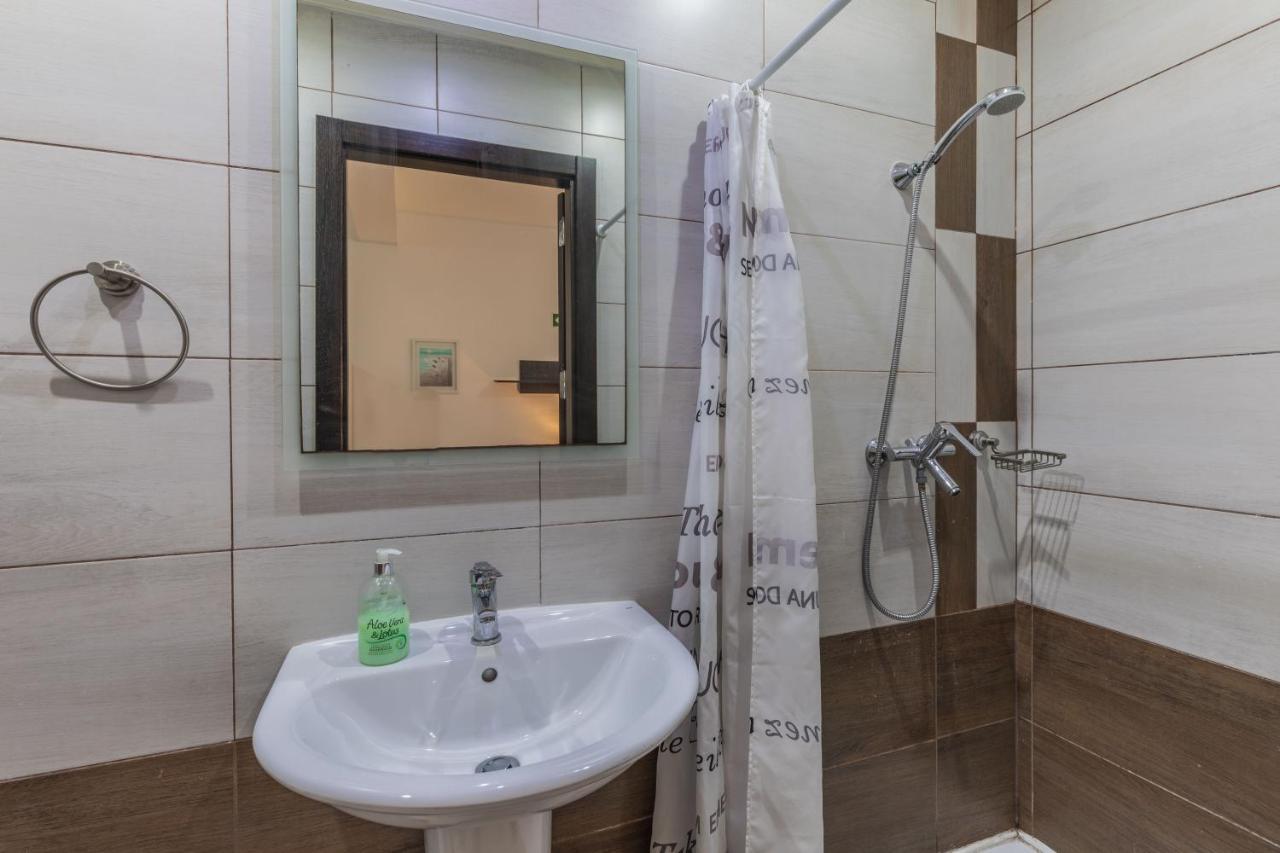 Bormla - Comfortable Two Bedroom Apartment Cospicua Bagian luar foto